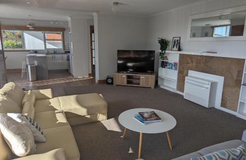 Devonport House | Devonport's Relax at Manning