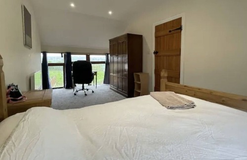 Much Birch House | Dews Barn, Country Half Acer Field Retreat