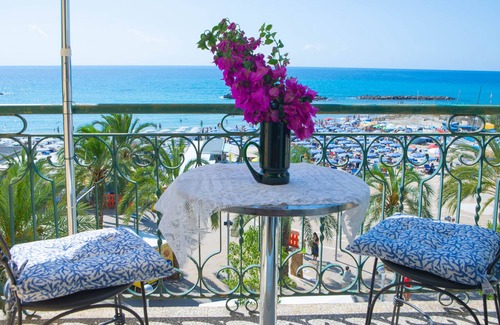 Bussana Apartment | 𝓓𝓗 ✯ SEA UNDER HOUSE ✯ Arma di Taggia - Sanremo - Liguria