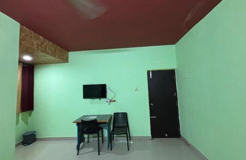 Mahabalipuram Beach House | Dhanalakshmi Guests House