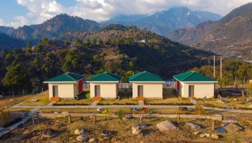 Dharamshala Hotel | Dhauladhar View Village Resort