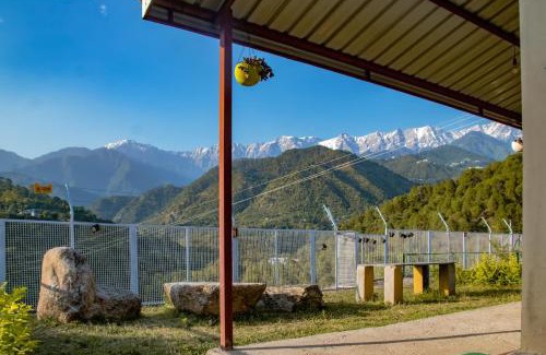 Dharamshala Hotel | Dhauladhar View Village Resort