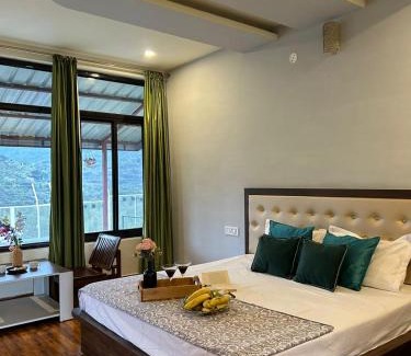 Dharamshala Hotel | Dhauladhar View Village Resort