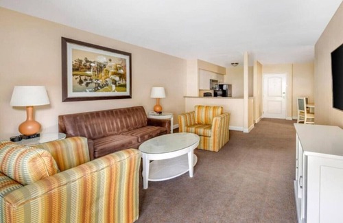 Canyon Corridor Apartment | Diamond - Palm Canyon Resort - 1BD