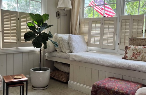 Mount Dora Cottage | *DICKERMAN COTTAGE. Located on cottage row in the Historic area of Mount Dora*