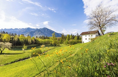 Bad Reichenhall Apartment | Die Eins with south-facing balcony 63 sqm for 1-3 persons - vacation apartment at the Gablerhof