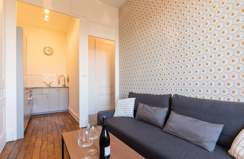 Republique - Tolstoi Apartment | DIFY Magique - Part Dieu