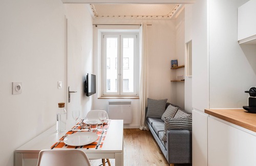 2nd Arrondissement Apartment | DIFY Suchet climatisé - Perrache/Confluence