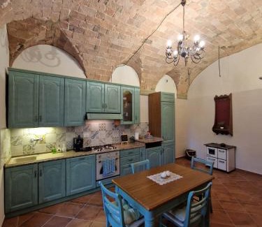 Chianni Villa | Dimora storica nel cuore della Toscana