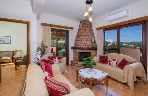 Stalos Villa | Dimosthenis Villas