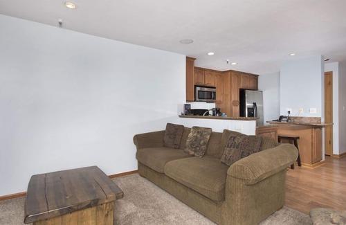 Dillon Condo | Direct and Unobstructed Lake Views, Pool & Hot Tubs, On Lake Dillon