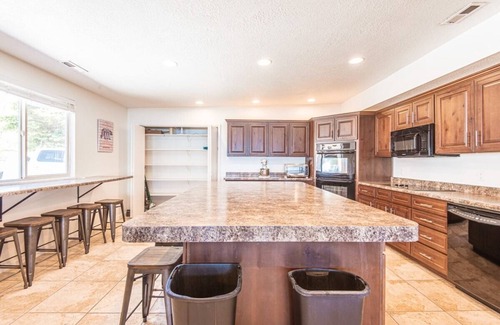 Laketown House | Direct Beach Access: Quaint Bear Lake Gem!