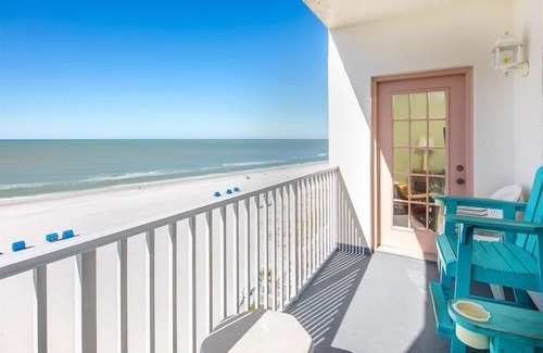 Madeira Beach House | Direct Beachfront Condo! Sleeps 6