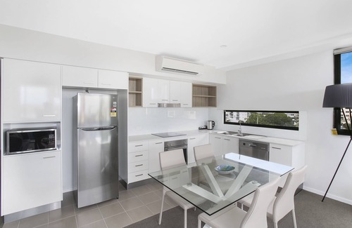 Mooloolaba Hotel | Direct Collective - Seabreeze Mooloolaba