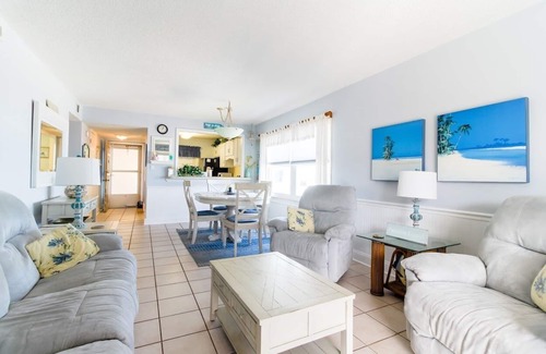 New Smyrna Beach Condo | Direct Ocean Front/Corner Unit! NoDriveBeach of New Smyrna !