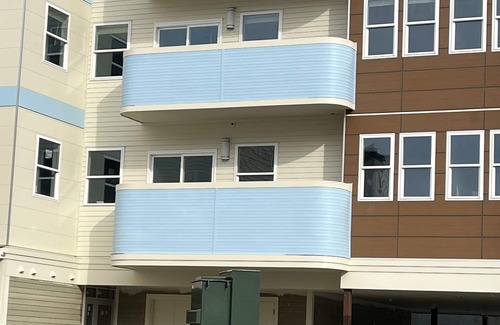 Hull House | Direct Ocean Front Condo with large wrap around balcony