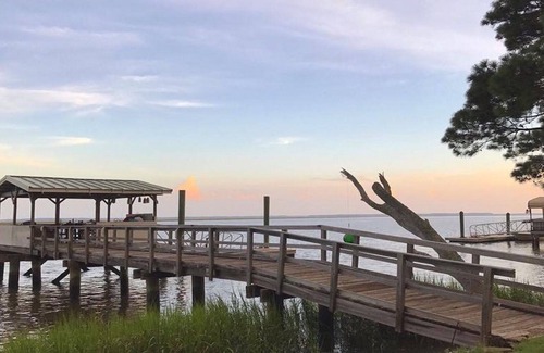 Midway Cottage | Direct Waterfront. Boat Dock on Deep Salt Water 35 miles from Savannah.