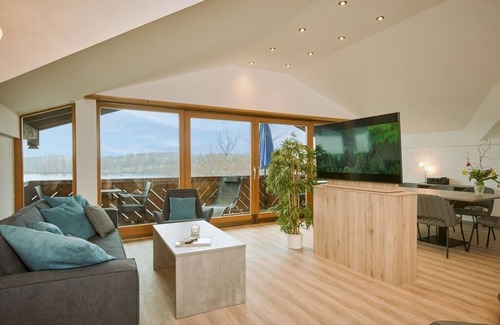 Pelham Apartment | Directly on the lake, Chiemsee/Chiemgau region, 167 m³ of modern living space