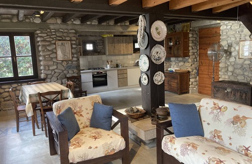 Pomonte Cottage | Directly on the shore independent stone house