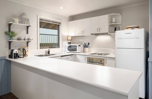 Mount Buller House | DISCO 4 - Cosy 2 bedroom stand-alone chalet