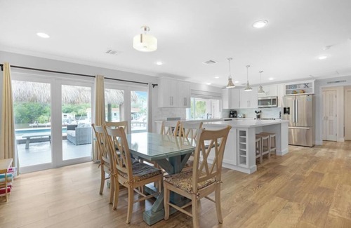 Marathon House | Discount Available! Private Pool, 100' Dock, Paddleboards, Kayaks, Bikes & More!