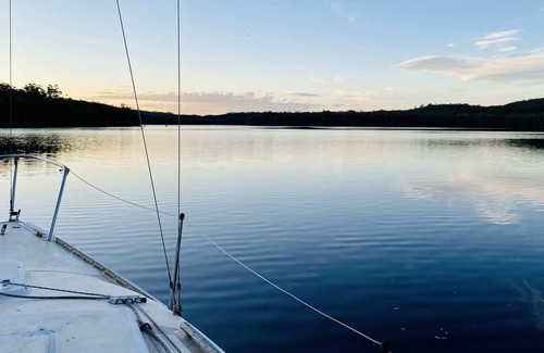 Nerong House | DISCOUNTED: Secluded Cottage by the Lake