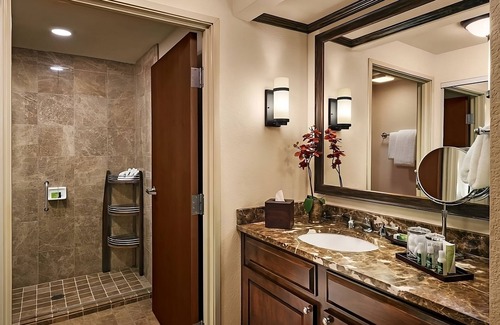 Gainey Village Villas Hotel | Discover Ideally Located Suites in Gainey Ranch AZ w/Free Parking & Breakfast!