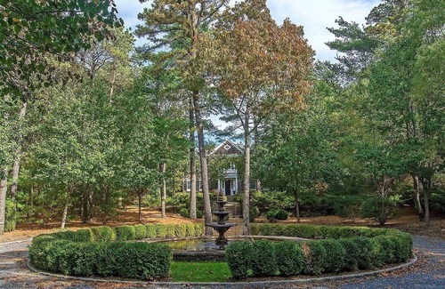 Northwest Harbor Villa | Discover Luxury and Serenity at Villa Edwards Hole in East Hampton