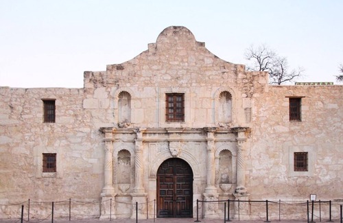 Arsenal House | Discover More of San Antonio! 3 Pet-friendly Units, Free Bfast, Parking, Pool!