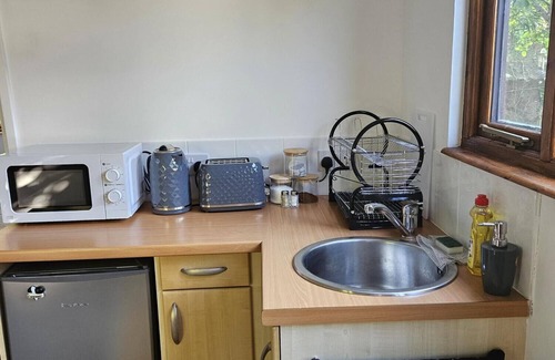 Camborne Ski Chalet | Discover our inviting chalet in the historical town of Camborne, Cornwall!n