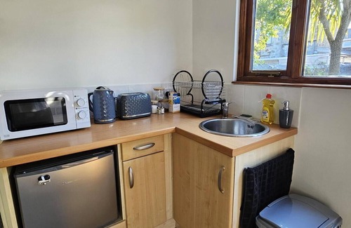 Camborne Ski Chalet | Discover our inviting chalet in the historical town of Camborne, Cornwall!n