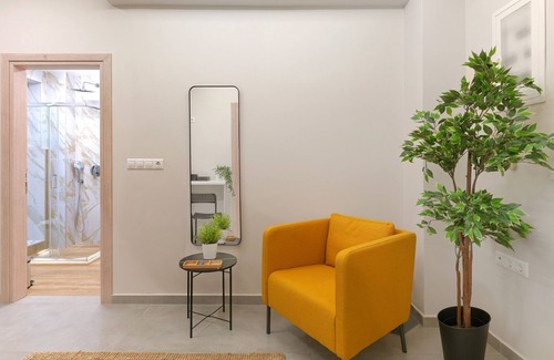 Kaisariani Apartment | Discover Pagrati: New Cozy Urban Hideout