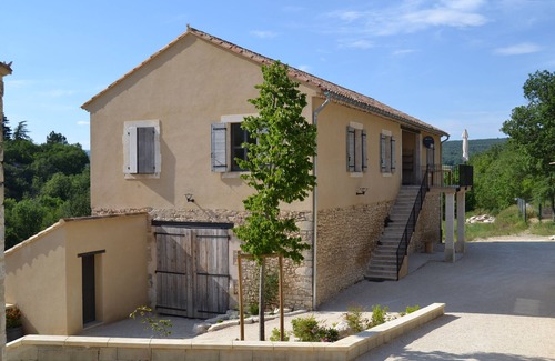Cereste House | Discover the Lubéron; Welcome to Mas Sainte Hélène