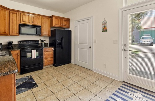 Sunset Pass Condo | Discover Tranquility: Banana Bay Resort's Home Near All the Action!