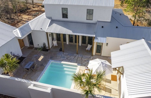 Arp House | Discover Wildfeather: Elegant + Serene Stay