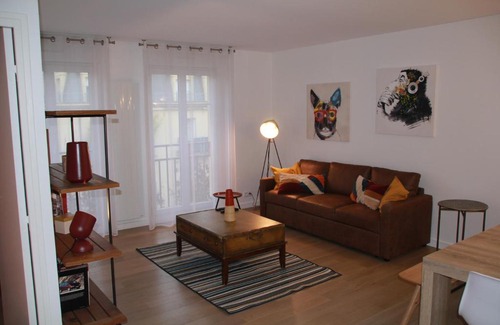Chessy Apartment | Disney Apart,3 mn from Disney, 4bedrooms, double free, secured parking,105 m2