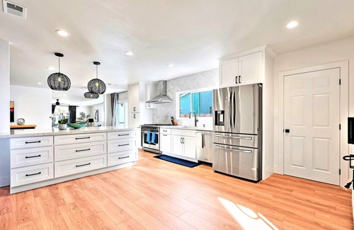 Fullerton House | Disney Villa-Captivating House with Whimsical Décor Anaheim