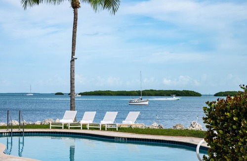 Islamorada House | Dive Into Your Dream Vacation! Beachfront, Outdoor Pool, Near Hurricane Monument