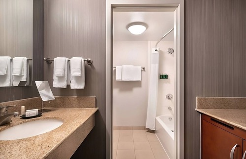 Camelback East Hotel | Dive Into Your Dream Vacation! w/Outdoor Pool, Pet-Friendly, Near Zen Garden