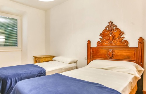 Arbos House | "Divine, Mediterranean, wine, low penedes and garraf"
