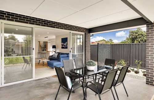 Daw Park House | Divine on Dudley - Modern Home in Excellent Location