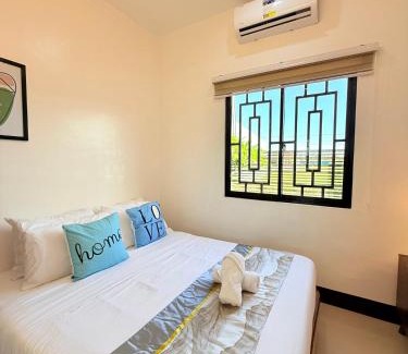 General Santos House | DJS TRANSIENT near Airport, Netflix, Fast Wifi, Hot &Cold Shower