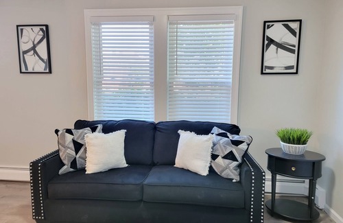 Hartford Apartment | DO NOT LOOK ANY FURTHER Beautiful Apartment