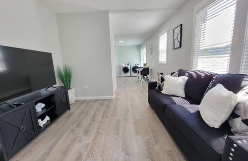Hartford Apartment | DO NOT LOOK ANY FURTHER Beautiful Apartment