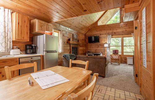Shell Knob Cabin | Do you have an anniversary coming up? This is the perfect place!