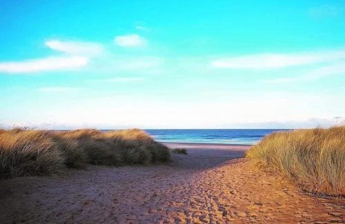Mablethorpe House | Doc's Cave