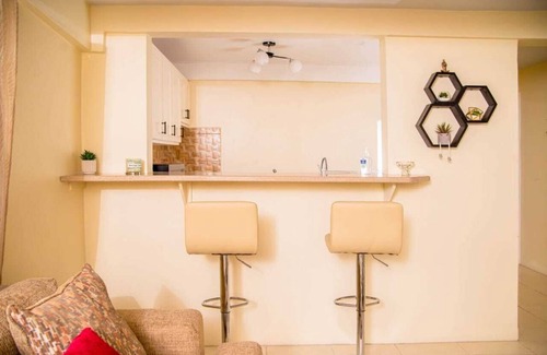 Buckleys Village Apartment | Doc's Paradise Red Apartment
