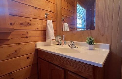 Falls of Rough Cabin | Doc's Place at Rough River