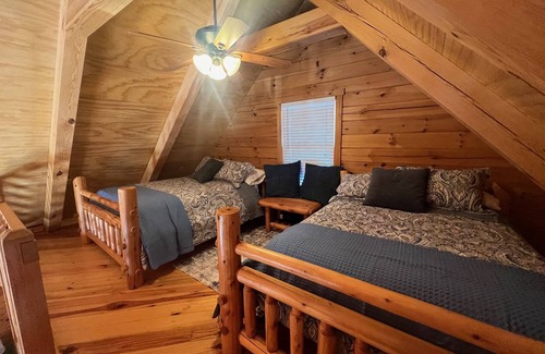Falls of Rough Cabin | Doc's Place at Rough River