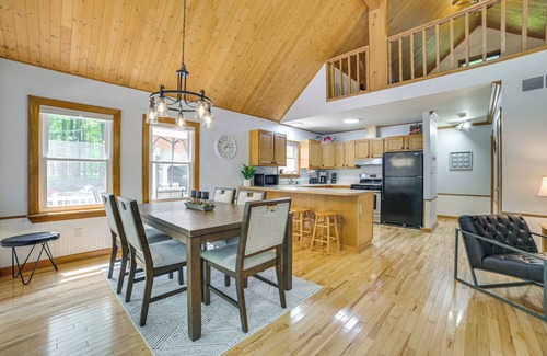 Higgins Lake Cabin | Dock Access + Nearby Beach: Higgins Lake Retreat!
